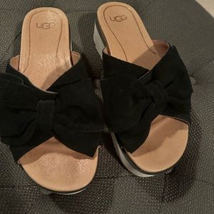 UGG suede bow slides